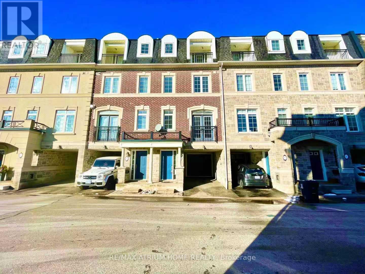 59 Routliffe Lane, Toronto, Ontario  M2N 0A5 - Photo 3 - C14105526