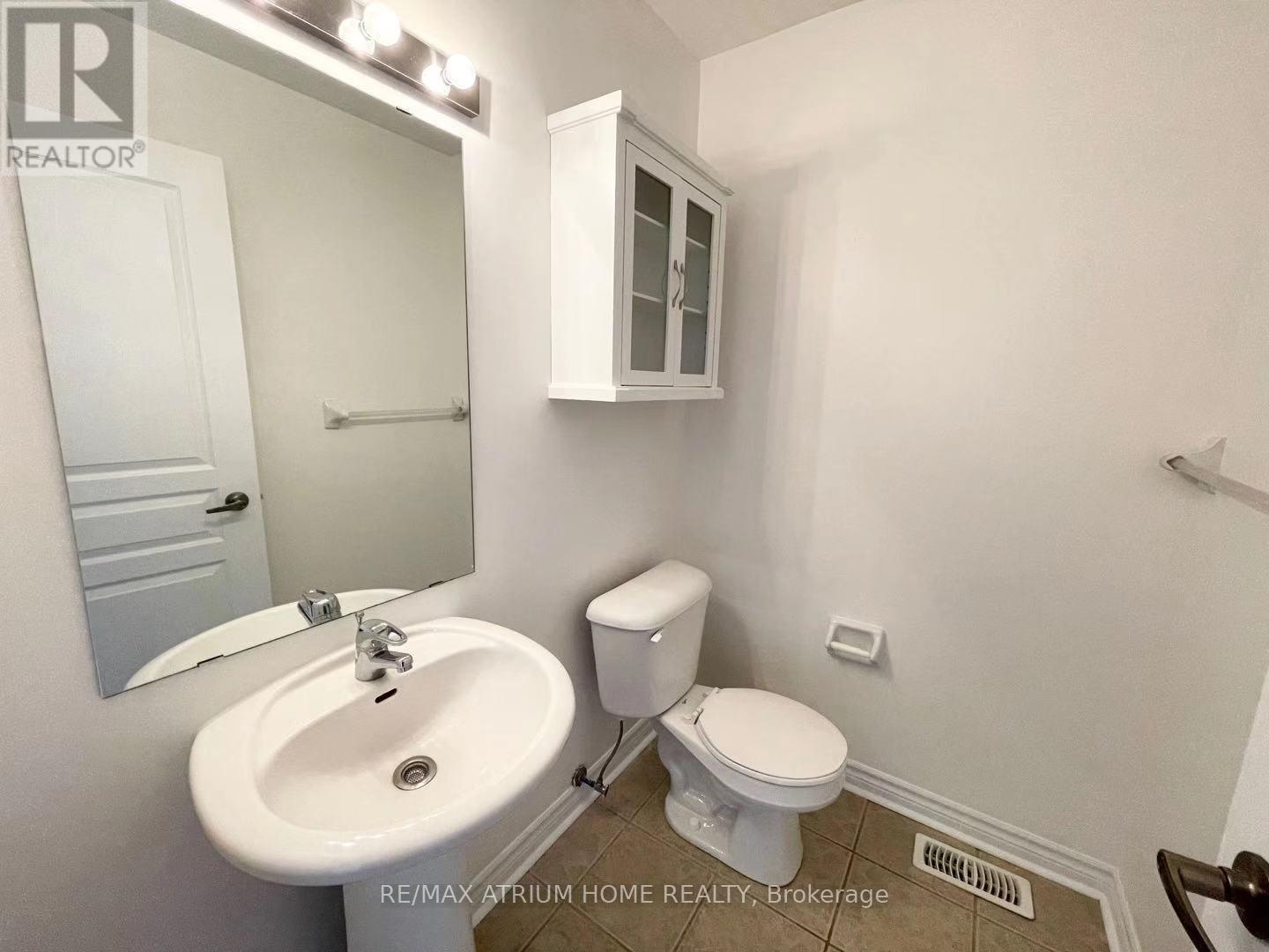 59 Routliffe Lane, Toronto, Ontario  M2N 0A5 - Photo 5 - C14105526