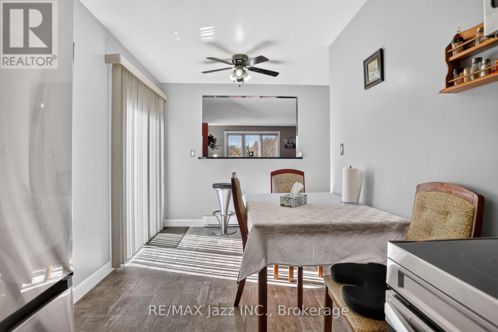 691 Attersley Drive, Oshawa (Pinecrest), Ontario  L1K 1P9 - Photo 12 - E14105498