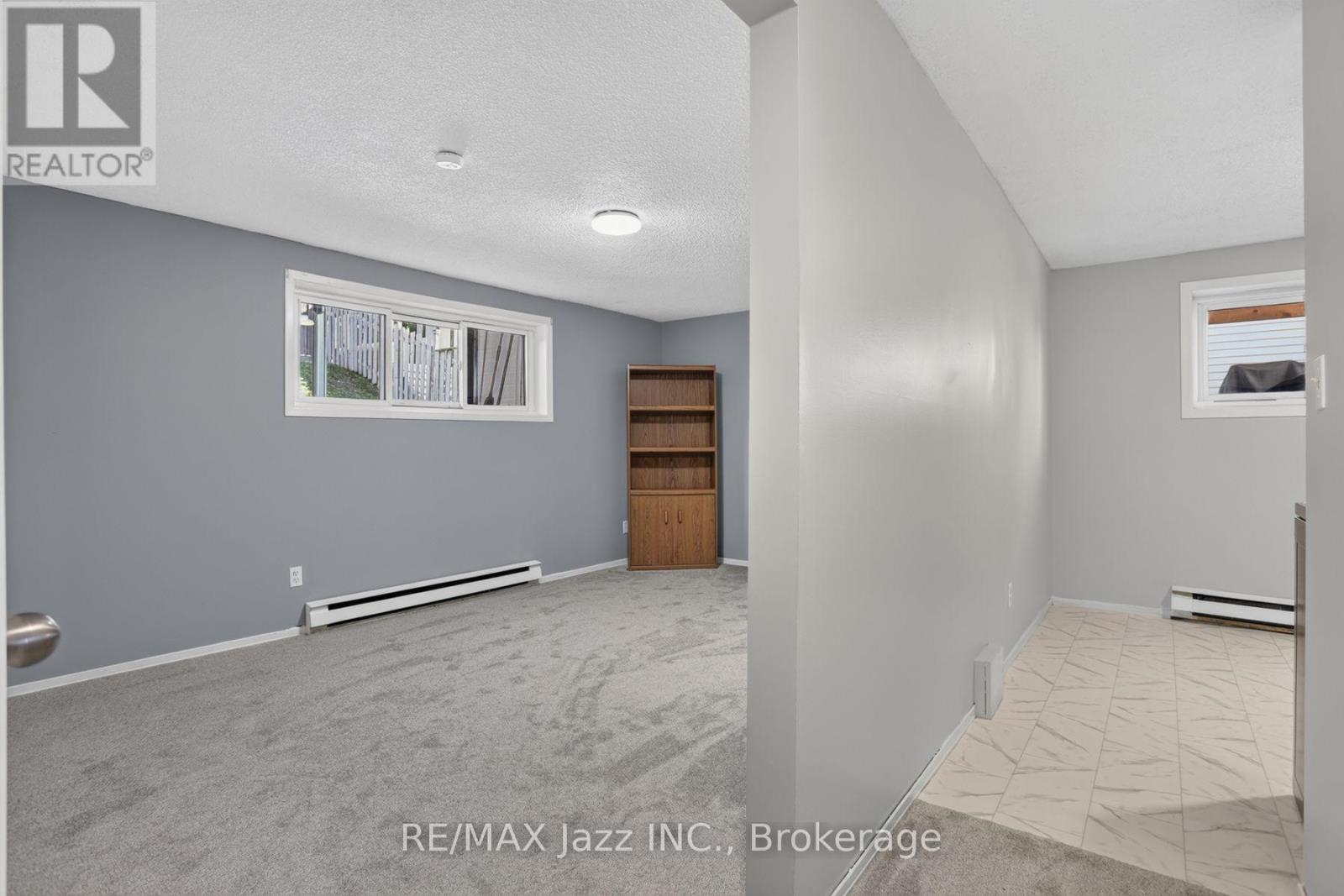 691 Attersley Drive, Oshawa (Pinecrest), Ontario  L1K 1P9 - Photo 20 - E14105498