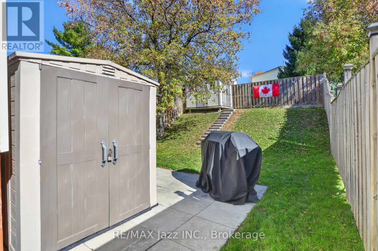691 Attersley Drive, Oshawa (Pinecrest), Ontario  L1K 1P9 - Photo 27 - E14105498