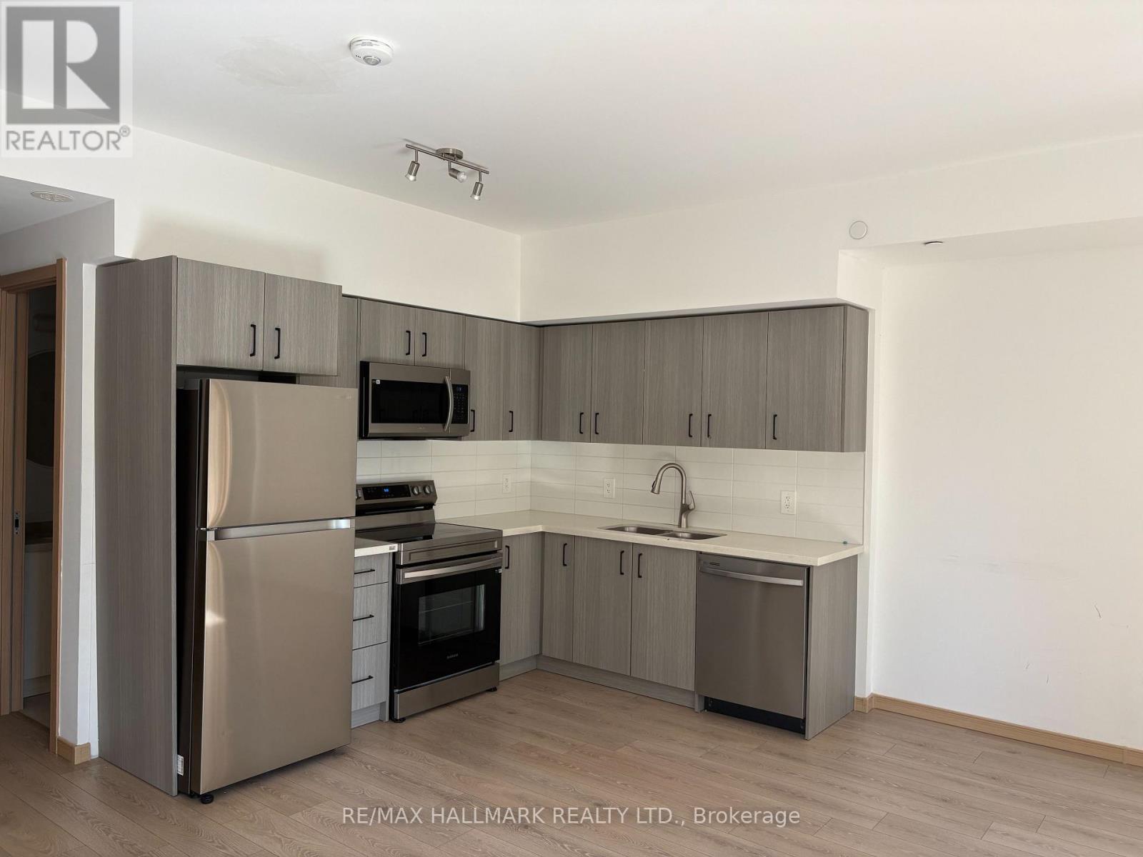 310 - 3425 Sheppard Avenue E, Toronto (Tam O'shanter-Sullivan), Ontario  M1T 3K5 - Photo 2 - E14105496