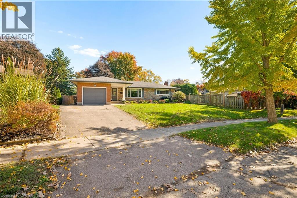 18 Evelyn Crescent, Kitchener, Ontario  N2A 1G9 - Photo 3 - 40872960
