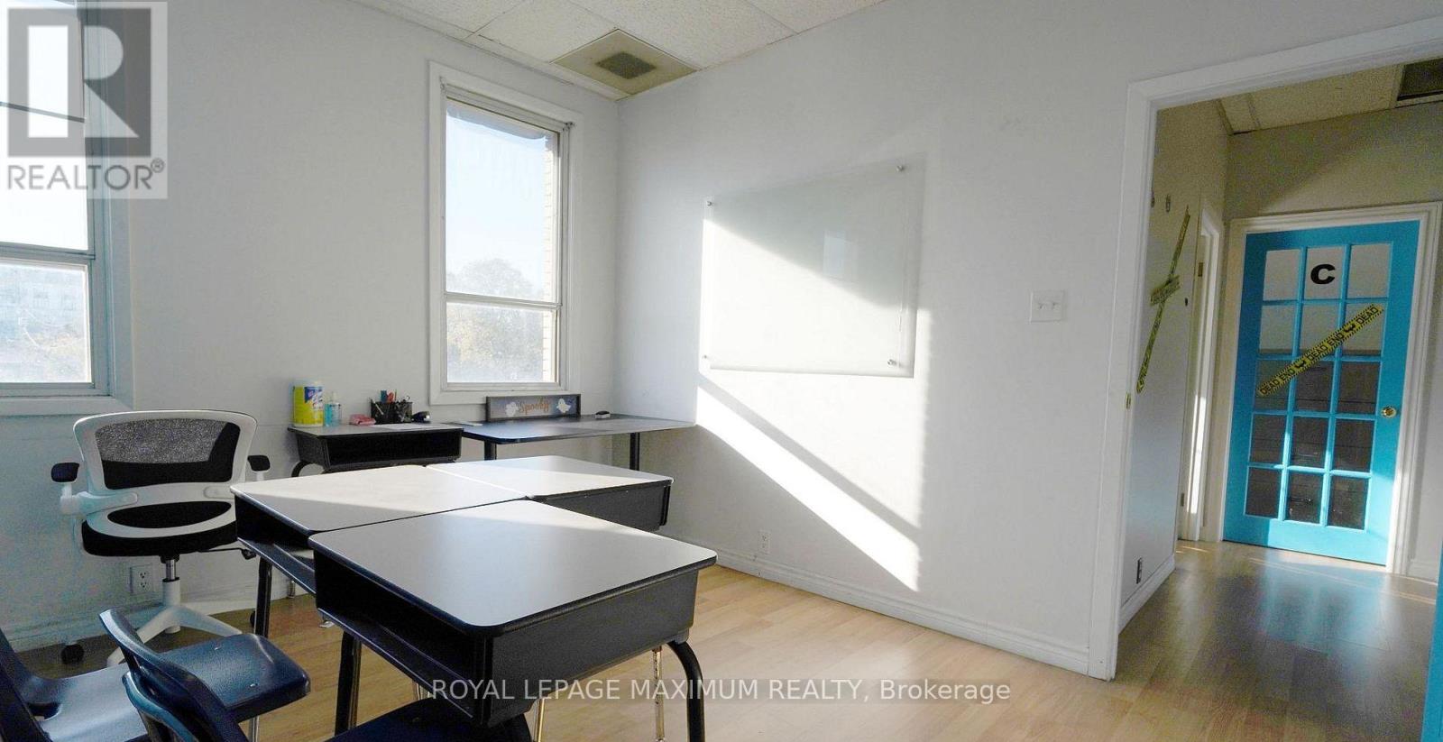 201 - 15260 Yonge Street, Aurora, Ontario  L4G 1N4 - Photo 11 - N14105560