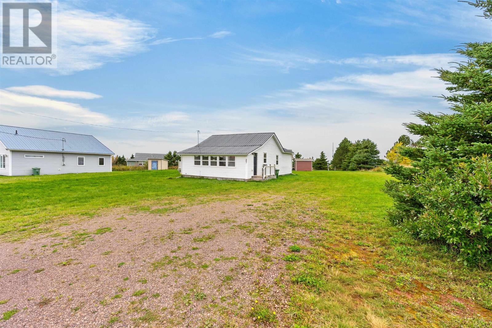37 Wild Flower Lane, Darnley, Prince Edward Island  C0B 1M0 - Photo 11 - 202625216