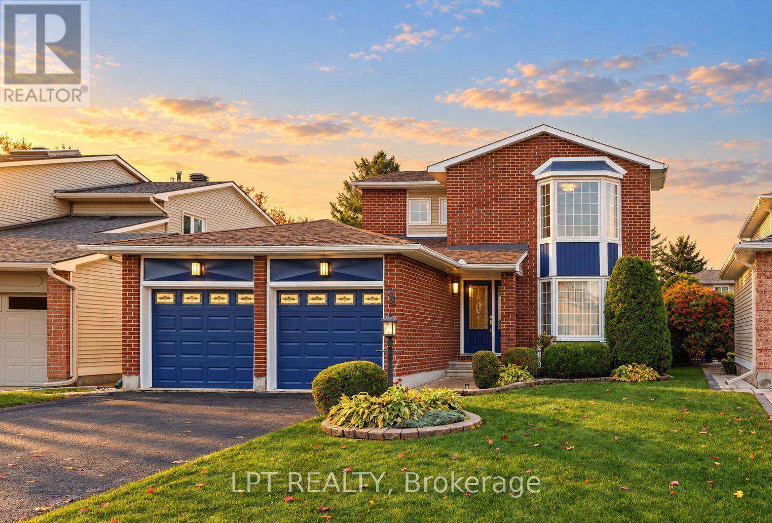 28 MEADOW GLADE GARDENS, ottawa, Ontario