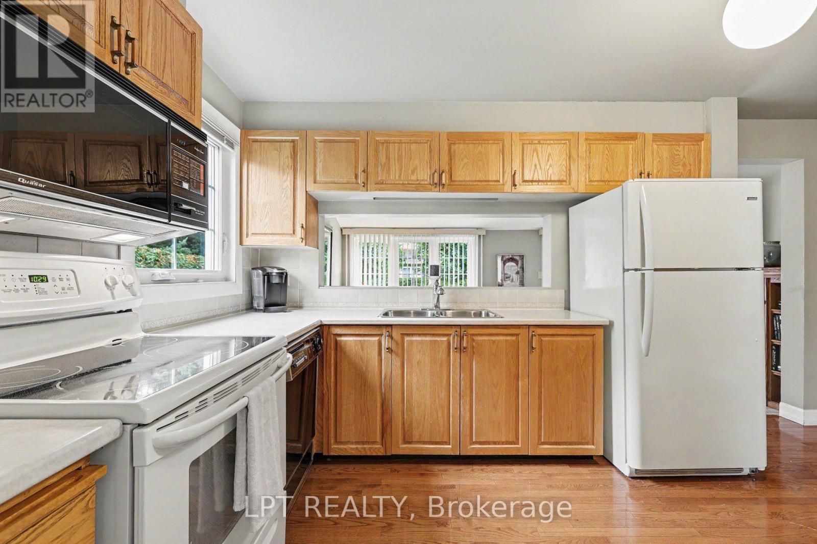 28 Meadow Glade Gardens, Ottawa, Ontario  K2G 5J4 - Photo 16 - X14105540