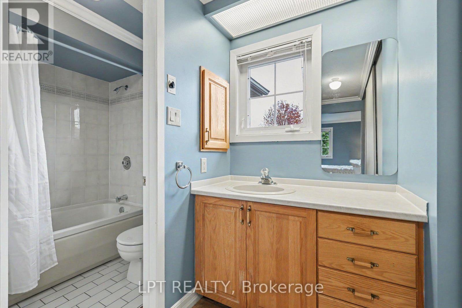 28 Meadow Glade Gardens, Ottawa, Ontario  K2G 5J4 - Photo 31 - X14105540