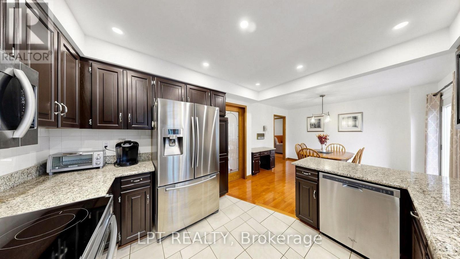 4204 Starlight Crescent, Mississauga (Rathwood), Ontario  L4W 4P9 - Photo 15 - W14105470