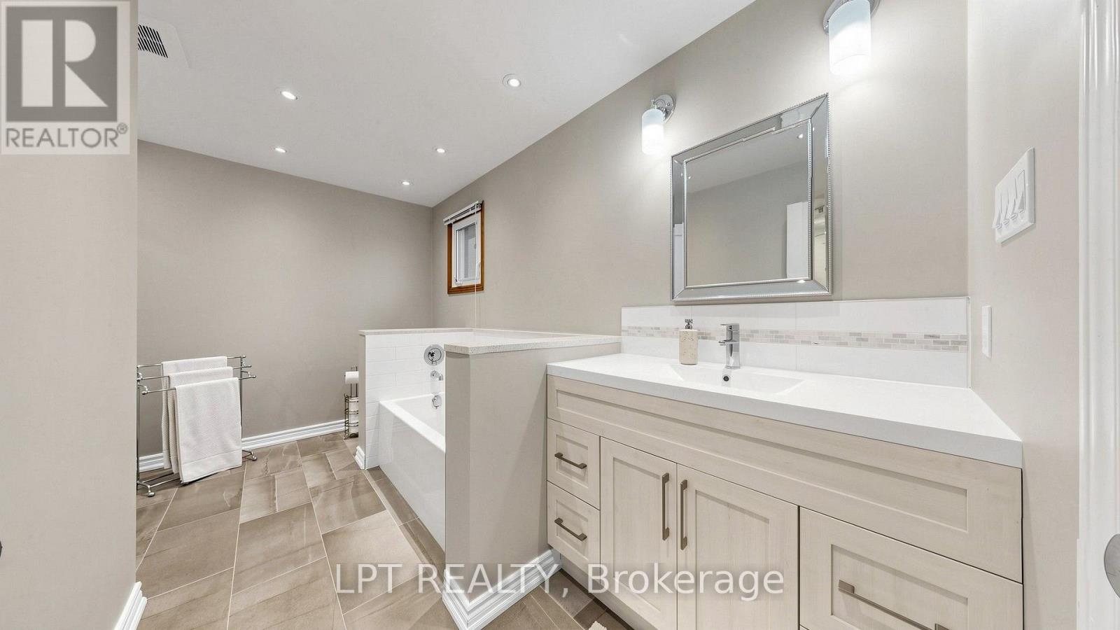 4204 Starlight Crescent, Mississauga (Rathwood), Ontario  L4W 4P9 - Photo 27 - W14105470