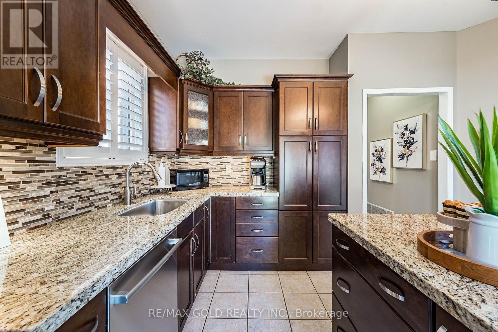 97 Sundridge Street, Brampton (Snelgrove), Ontario  L7A 1J8 - Photo 16 - W14105480