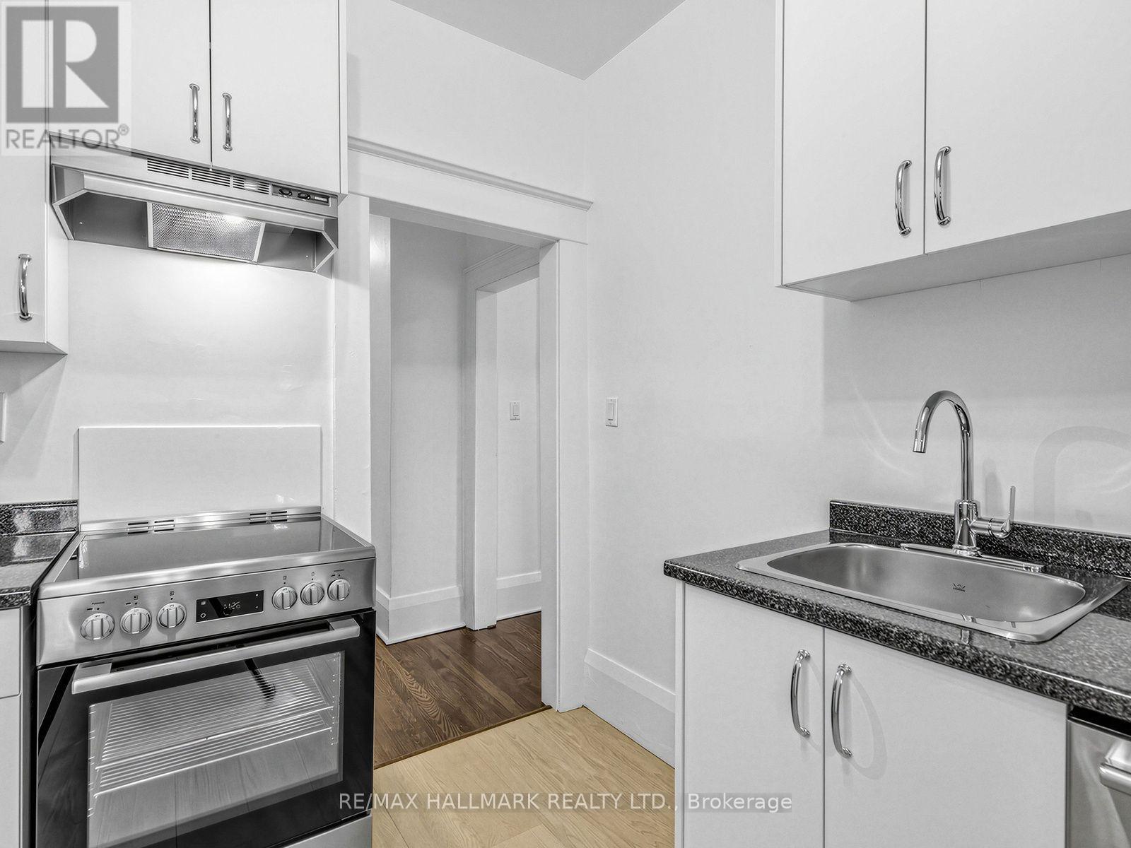 1 - 43 Highview Crescent, Toronto (Corso Italia-Davenport), Ontario  M6H 2Y3 - Photo 13 - W14105486