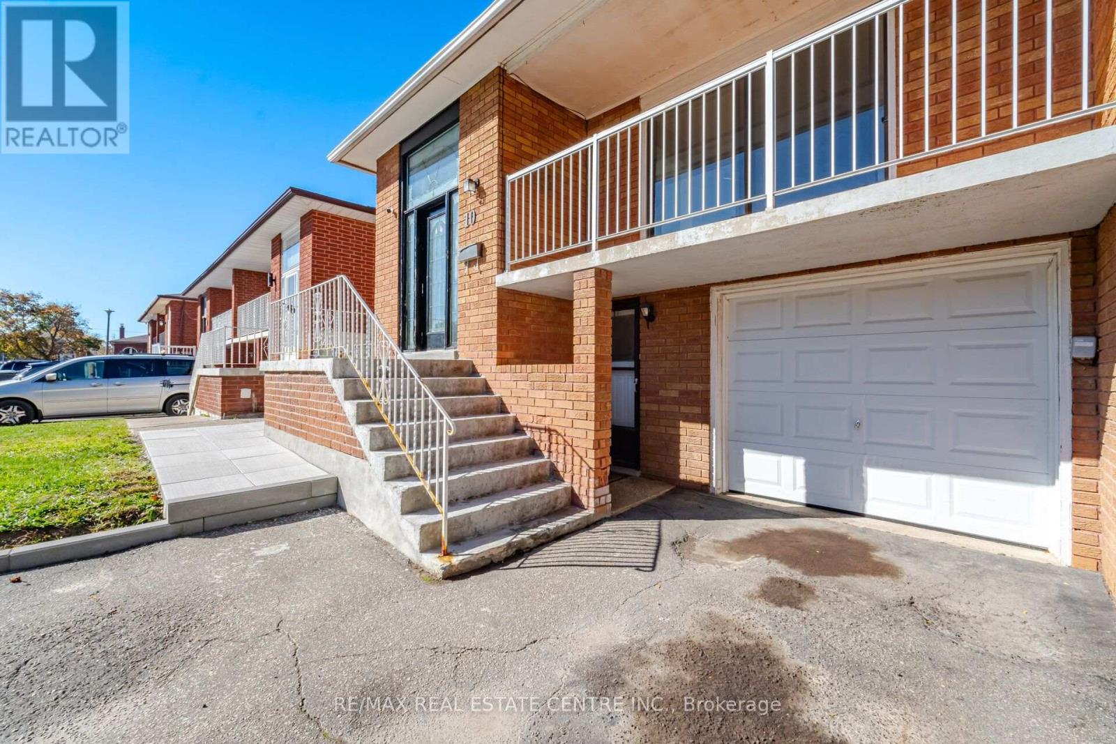 10 Major Oaks Drive, Brampton (Madoc), Ontario  L6V 3K2 - Photo 6 - W14105492