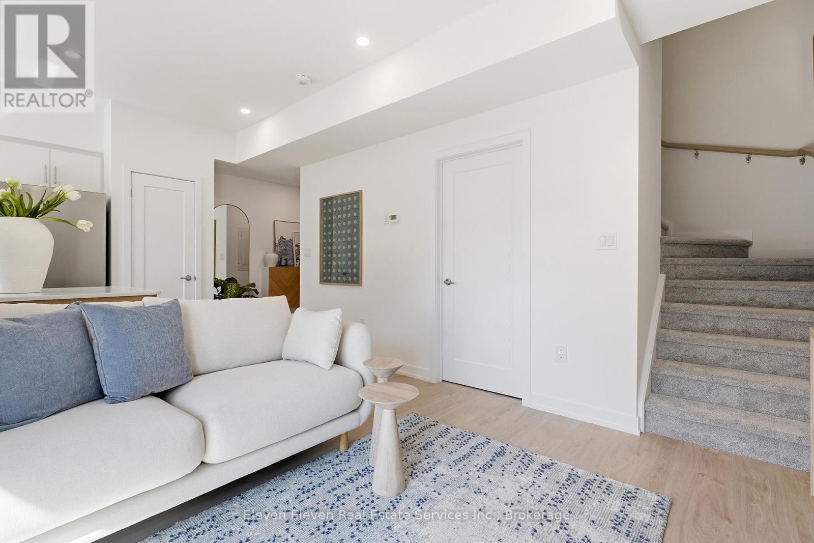 46 - 42 Lowes Road W, Guelph (Clairfields/hanlon Business Park), Ontario  N1G 0H2 - Photo 12 - X14105544