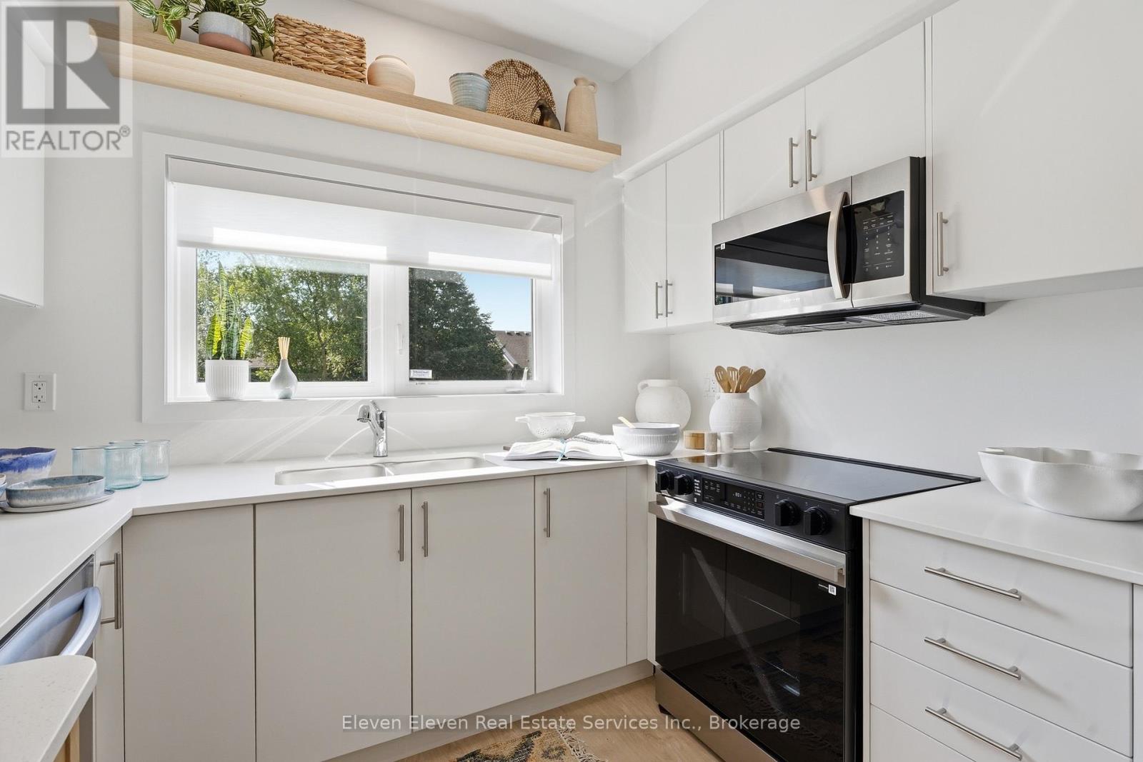 46 - 42 Lowes Road W, Guelph (Clairfields/hanlon Business Park), Ontario  N1G 0H2 - Photo 8 - X14105544