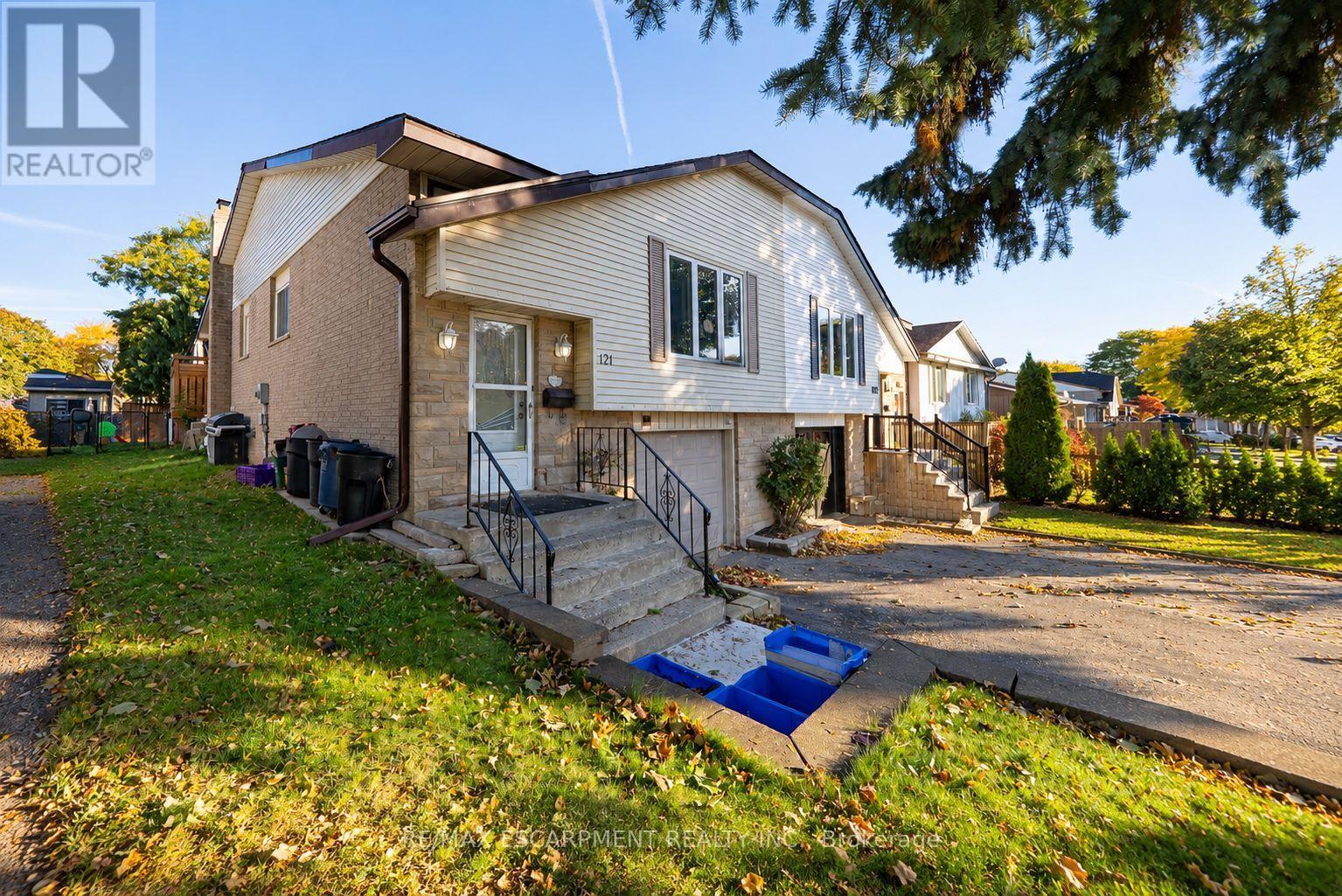 121 Ashgrove Avenue, Brantford, Ontario  N3R 6E8 - Photo 3 - X14105562