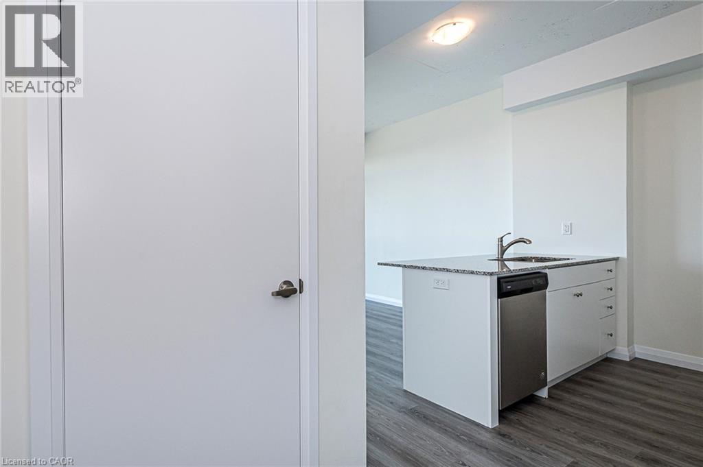 60 Charles Street W Unit# 1806, Kitchener, Ontario  N0G 0C9 - Photo 15 - 40872732