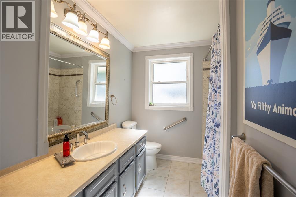 477 Treewood Crescent, Sarnia, Ontario  N7S 5B2 - Photo 13 - 26025823