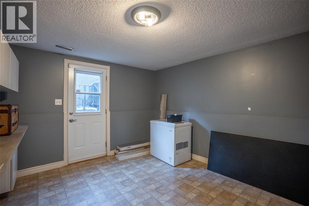 477 Treewood Crescent, Sarnia, Ontario  N7S 5B2 - Photo 20 - 26025823