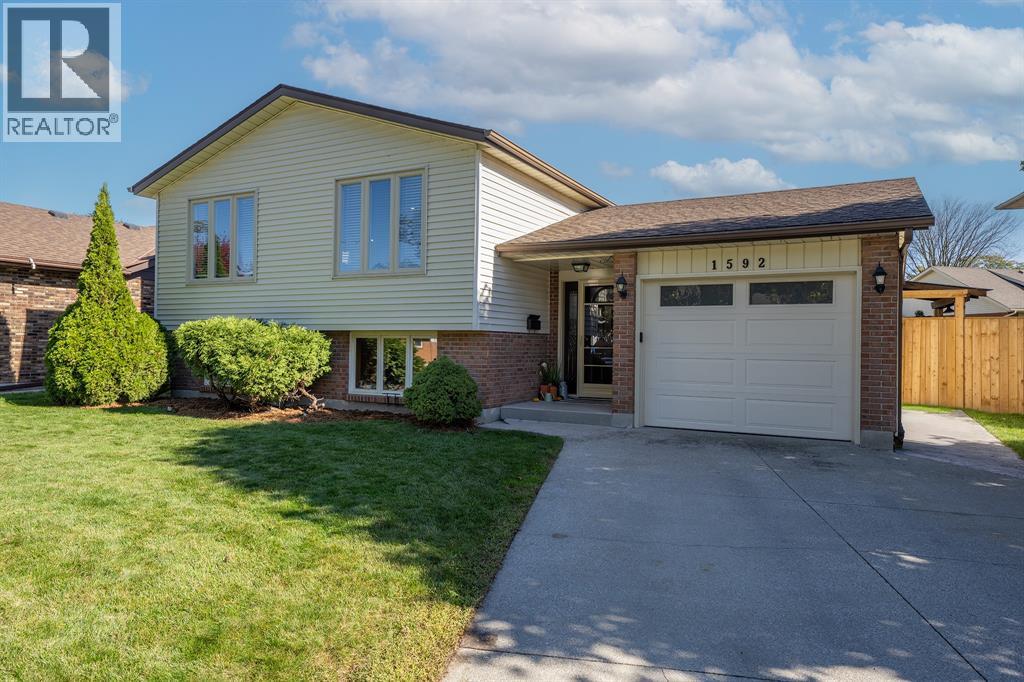 1592 Coventry Court, Sarnia, Ontario  N7S 3X8 - Photo 30 - 26025818