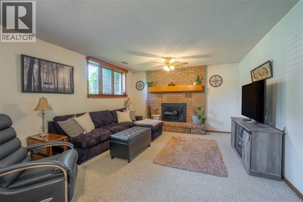 1592 Coventry Court, Sarnia, Ontario  N7S 3X8 - Photo 21 - 26025818