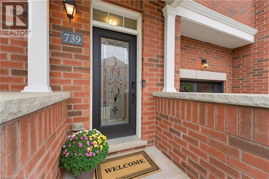 739 Banks Crescent, Milton, Ontario  L9T 9A4 - Photo 3 - 40872993