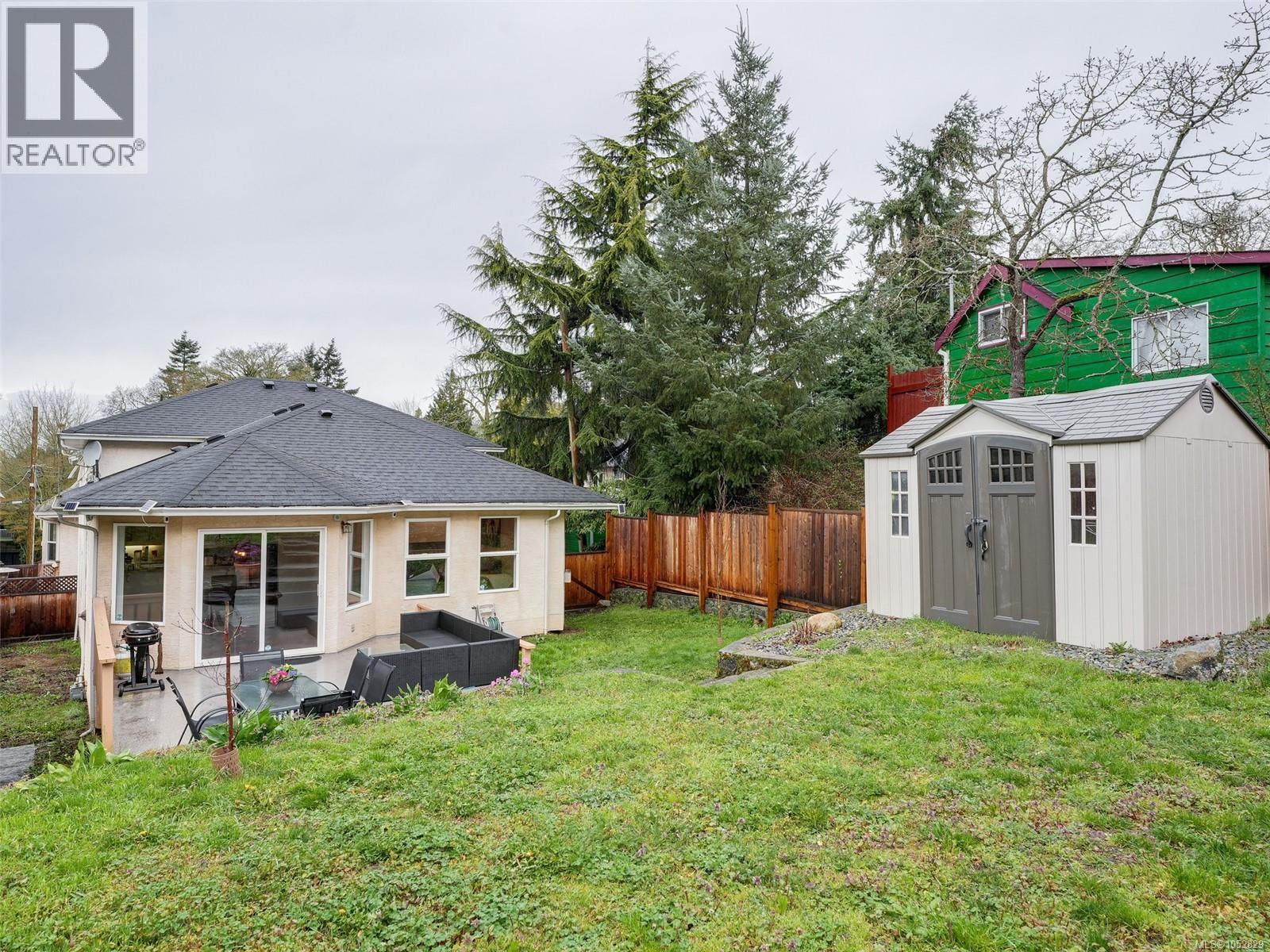 2727 Grosvenor Rd