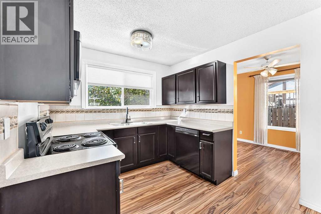 143 Deer Ridge Way SE, Calgary, Alberta  T2J 5Y7 - Photo 10 - A2350549