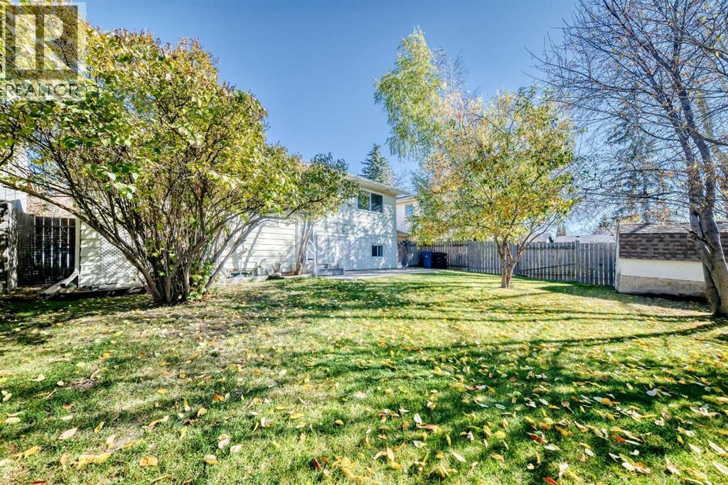 143 Deer Ridge Way SE, Calgary, Alberta  T2J 5Y7 - Photo 6 - A2350549