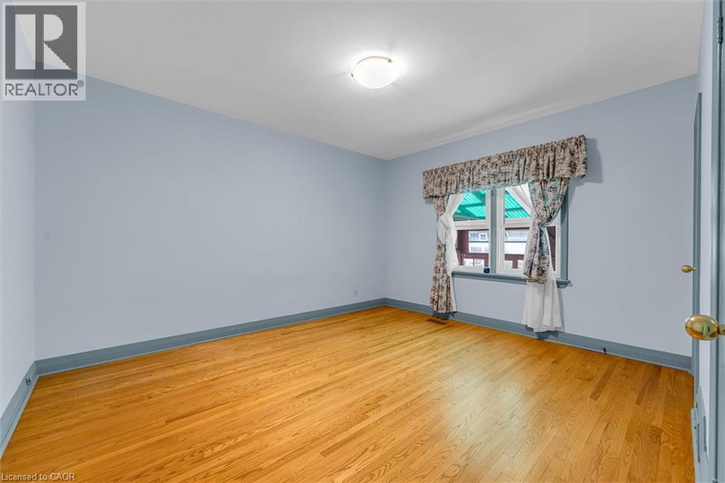 24 Muldrew Avenue, Toronto, Ontario  M1R 1X5 - Photo 13 - 40873126