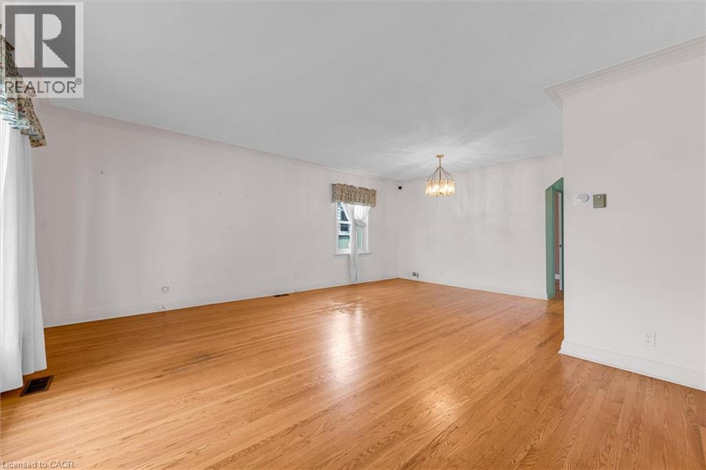 24 Muldrew Avenue, Toronto, Ontario  M1R 1X5 - Photo 5 - 40873126