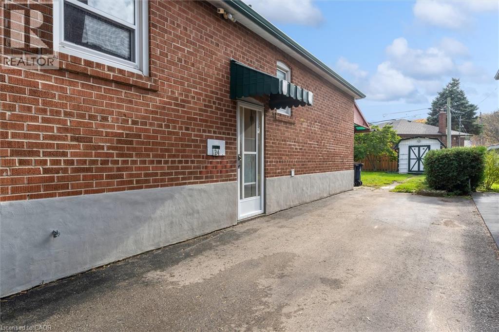 24 Muldrew Avenue, Toronto, Ontario  M1R 1X5 - Photo 3 - 40873126
