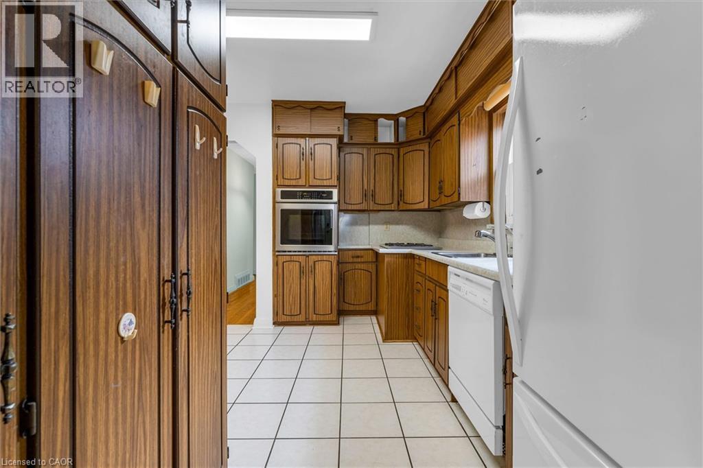 24 Muldrew Avenue, Toronto, Ontario  M1R 1X5 - Photo 9 - 40873126