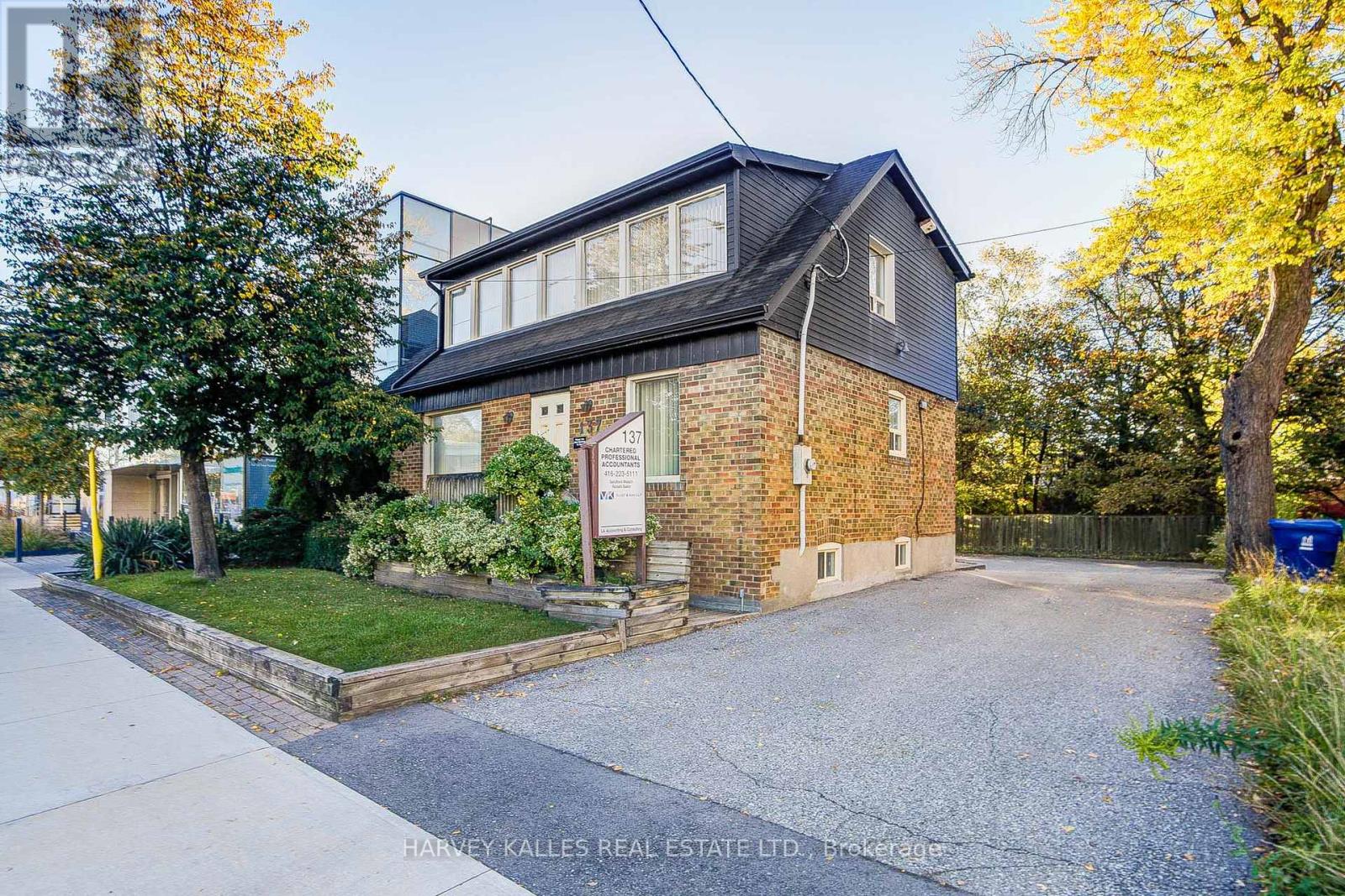 137 Sheppard Avenue E, Toronto, Ontario  M2N 3A6 - Photo 1 - C14098972