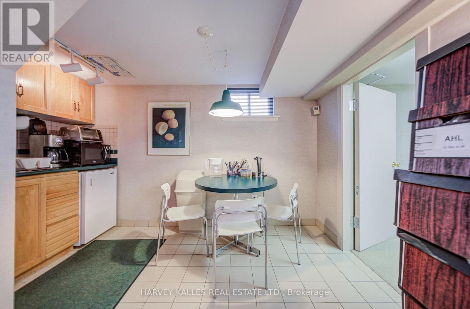 137 Sheppard Avenue E, Toronto, Ontario  M2N 3A6 - Photo 36 - C14098972