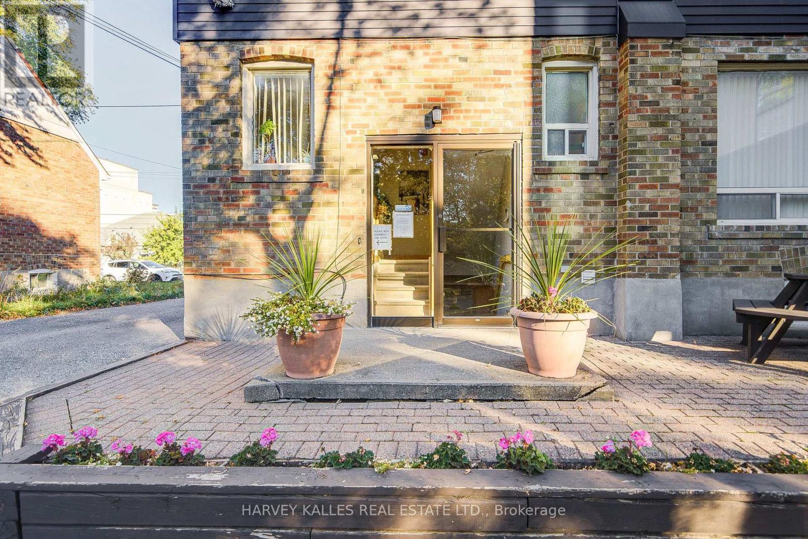 137 Sheppard Avenue E, Toronto, Ontario  M2N 3A6 - Photo 47 - C14098972