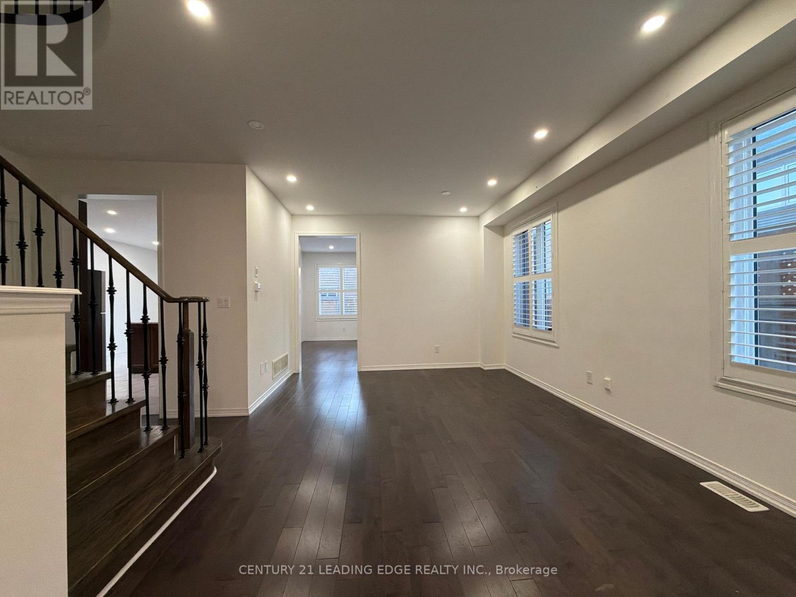 Main - 2432 Equestrian Crescent, Oshawa, Ontario  L1L 0L7 - Photo 14 - E14103876