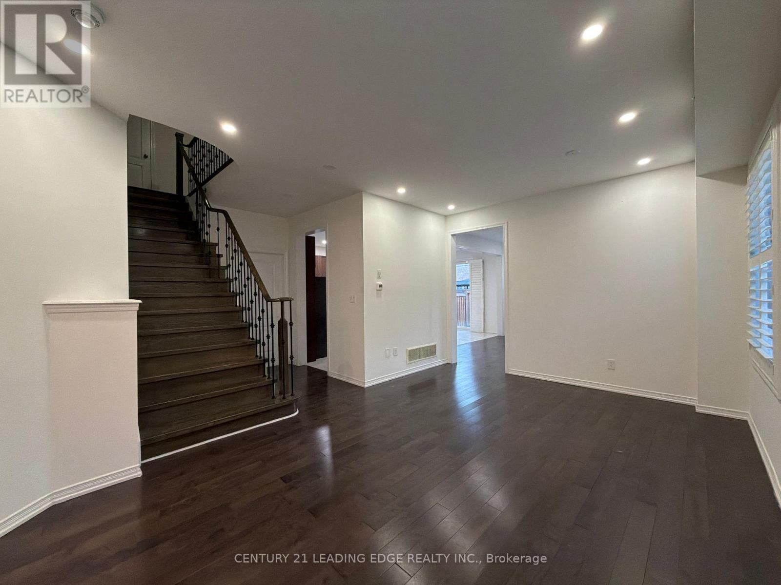 Main - 2432 Equestrian Crescent, Oshawa, Ontario  L1L 0L7 - Photo 15 - E14103876