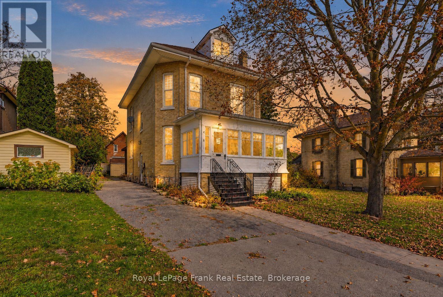 16 FRANCIS STREET, Kawartha Lakes, Ontario