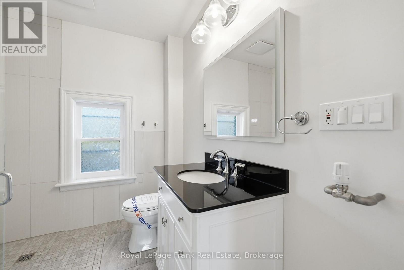 16 Francis Street, Kawartha Lakes, Ontario  K9V 3R6 - Photo 37 - X14103880