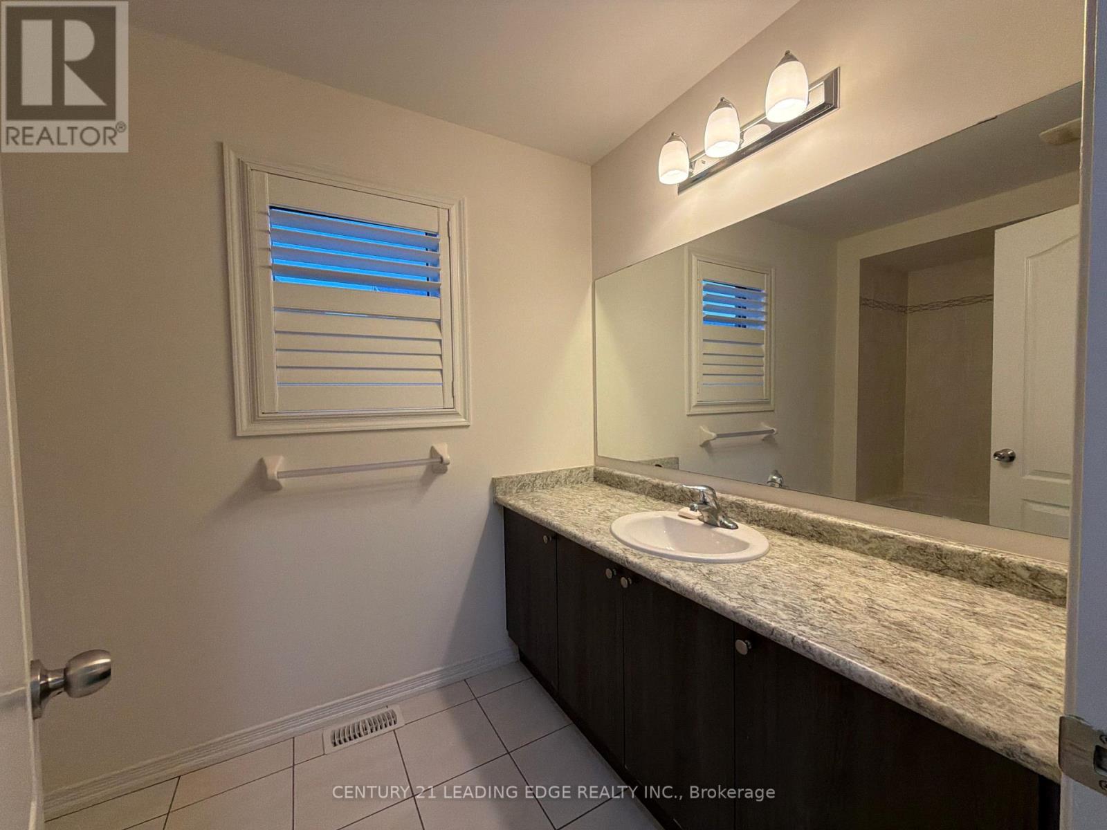 Main - 2432 Equestrian Crescent, Oshawa, Ontario  L1L 0L7 - Photo 26 - E14103876