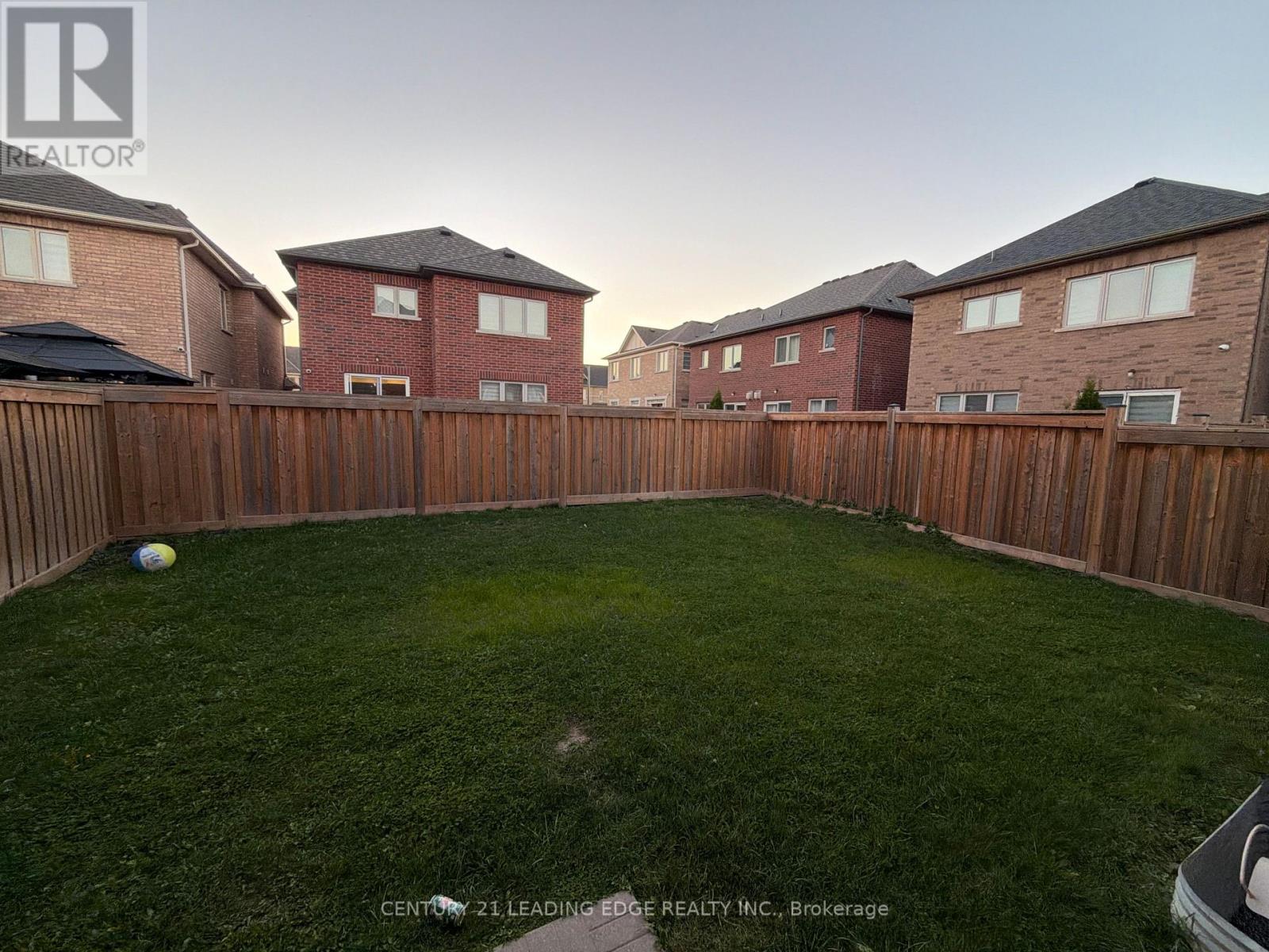 Main - 2432 Equestrian Crescent, Oshawa, Ontario  L1L 0L7 - Photo 35 - E14103876