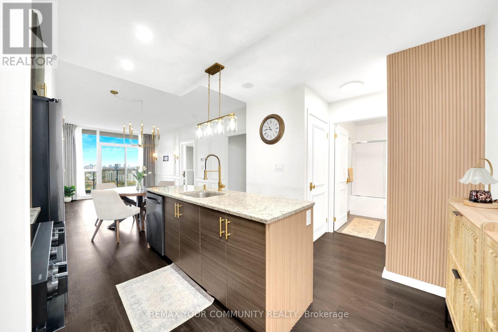 1607 - 70 FOREST MANOR ROAD, Toronto, Ontario
