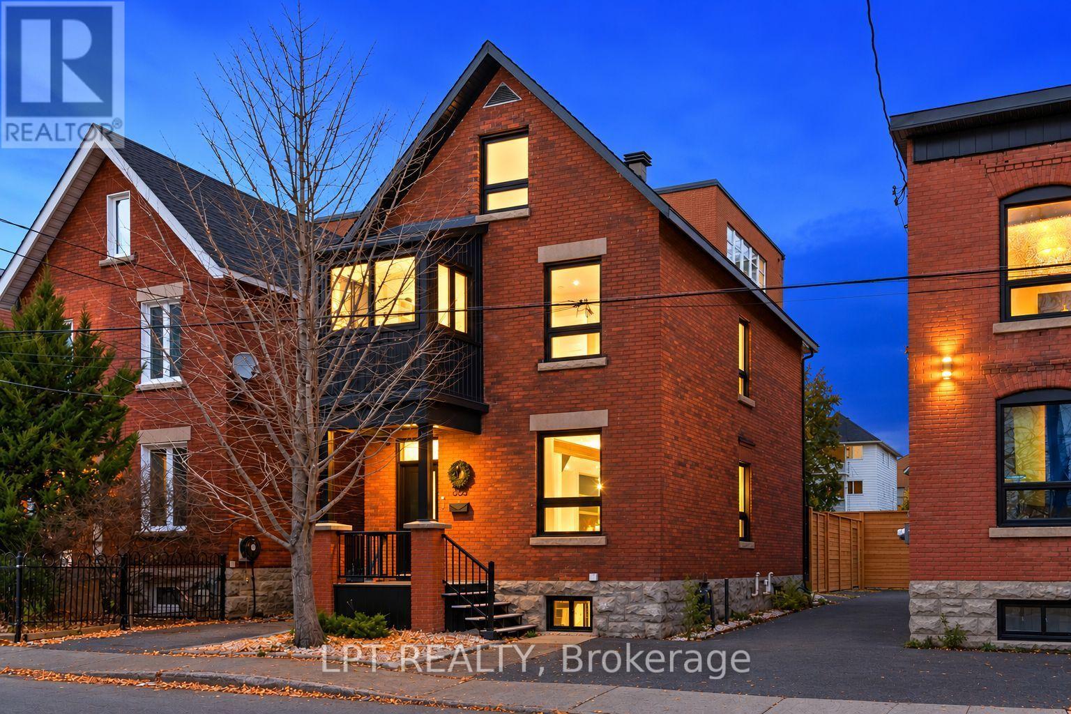323 BOOTH STREET, Ottawa, Ontario