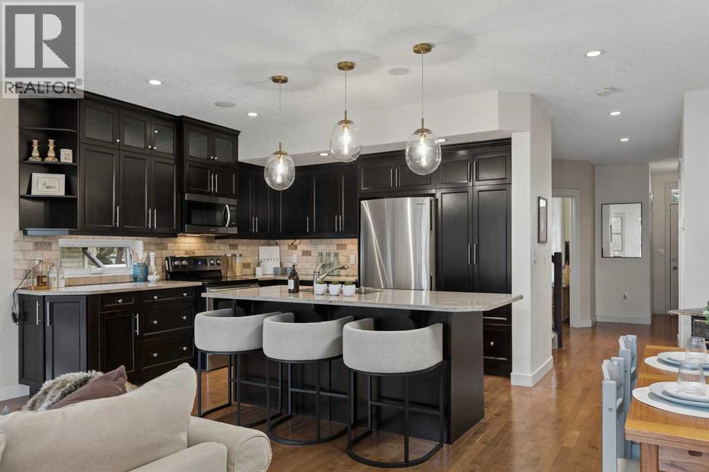 6614 Bowness Road NW, Calgary, Alberta  T3B 0G1 - Photo 3 - A2352773