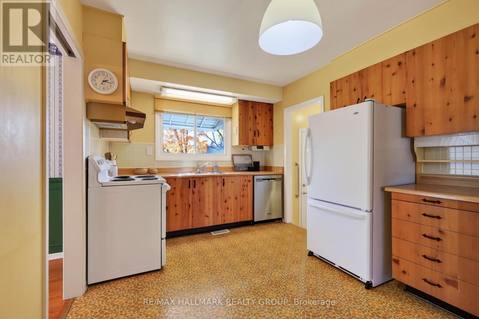 44 Singal Street, Ottawa, Ontario  K2L 1B9 - Photo 13 - X14105662
