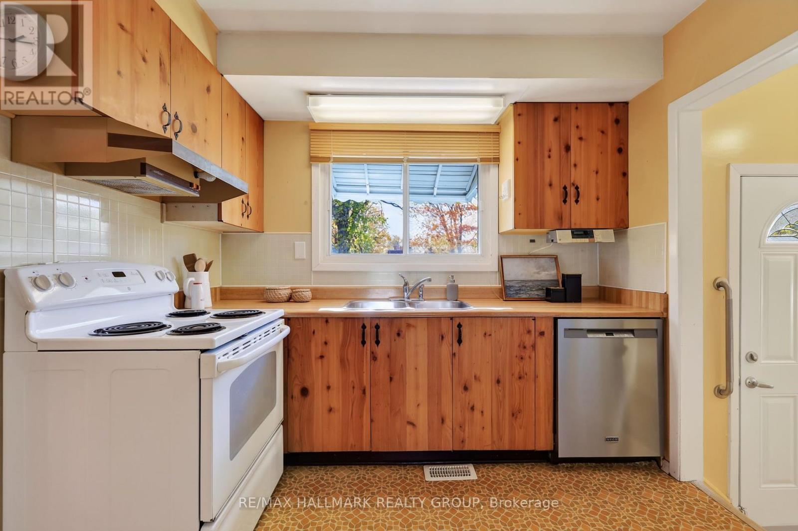44 Singal Street, Ottawa, Ontario  K2L 1B9 - Photo 14 - X14105662