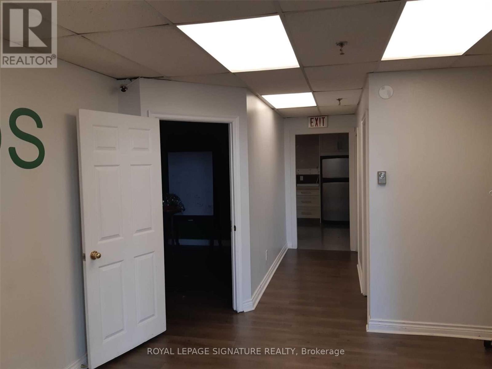 11 - 37 KODIAK CRESCENT, Toronto, Ontario