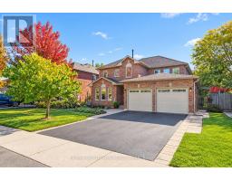 2086 SPRUCEDALE DRIVE, Oakville, Ontario