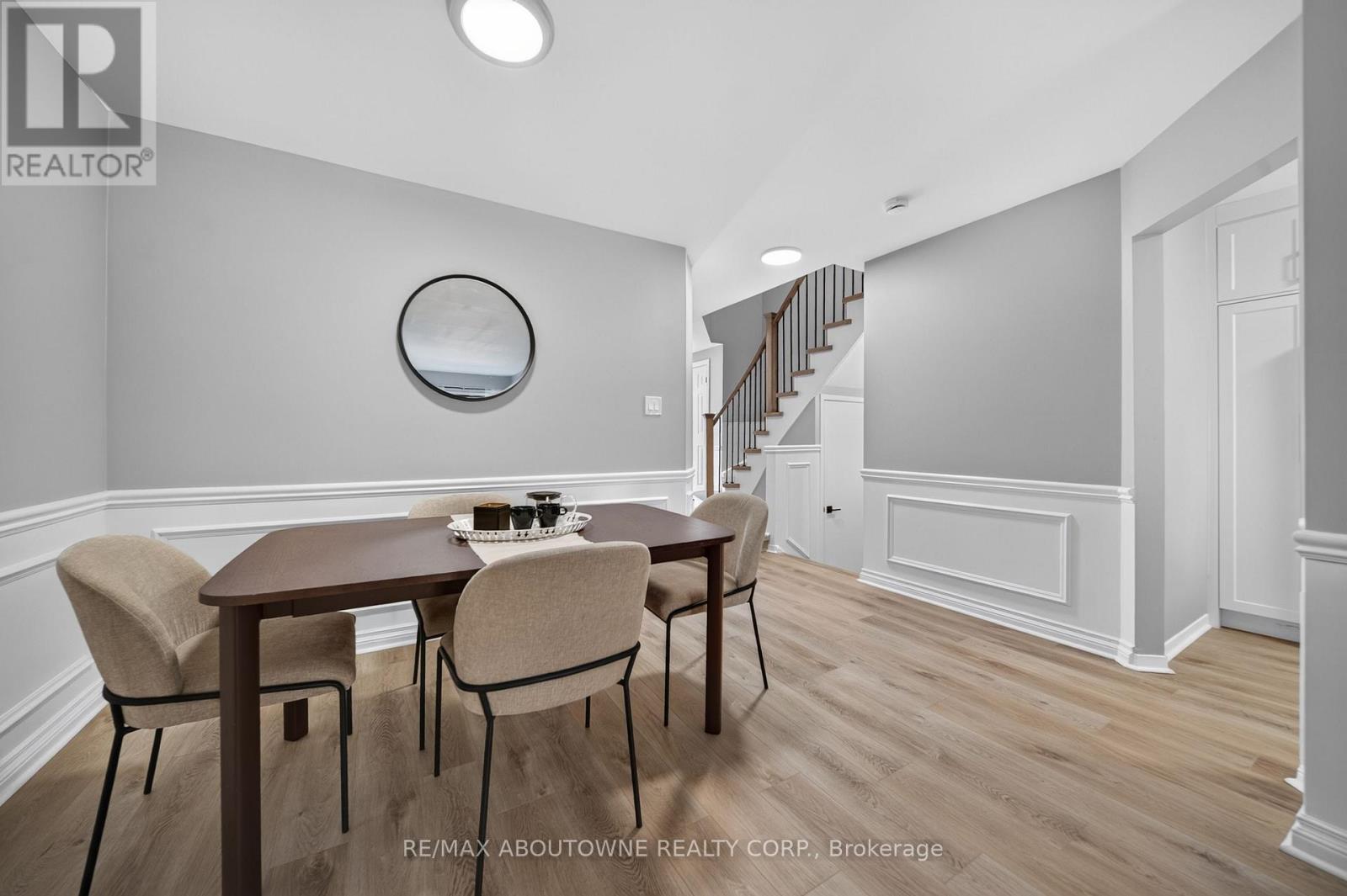 4353 Sawmill Valley Drive, Mississauga, Ontario  L5L 3L3 - Photo 21 - W14105634